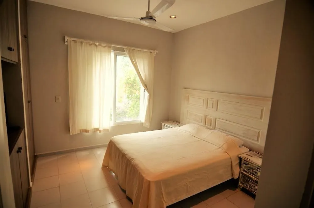 ** Hotel Apartment 1 Bedroom Tohoku Playa del Carmen Mexico